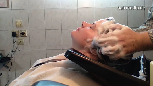 390 Mia hair ear and face by barber cam 2 15 min HD video for download