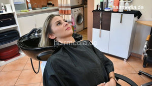 1204 MichelleH at barber 2 ASMR shampooing