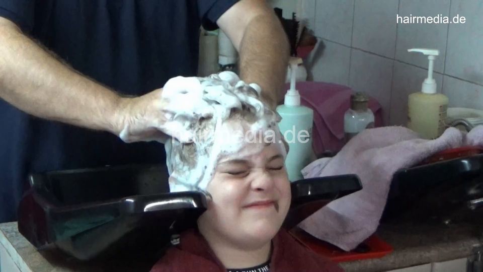 1190 Miki young boy 1 backward shampoo by barber backward
