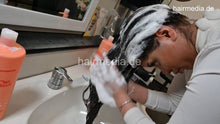 Laden Sie das Bild in den Galerie-Viewer, 6218  Nasrin curly custom self forward shampoo and blow vintage salon