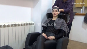 1165 Barberette Neda 220104 leatherpants backward shampooing by barber saloncam