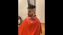 Cargar imagen en el visor de la galería, 2012 20211220 Felix homeoffice perm part 2 shampoo and perm by hobbybarber