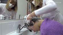 将图片加载到图库查看器，8401 NinaK forward shampoo hairwash and blow in barbershop by female barber JelenaB