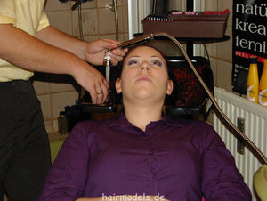 3914 Munich Barberette GabrielaH backward wash by barber in mobile sink at home