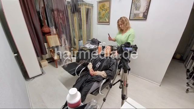 4118 Paulina highlighting torture by Justyna livestream