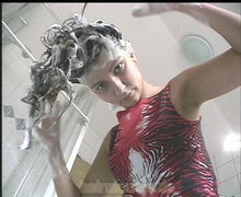 Laden Sie das Bild in den Galerie-Viewer, h017 Angelina Suhl self home shampooing 33 min video for download
