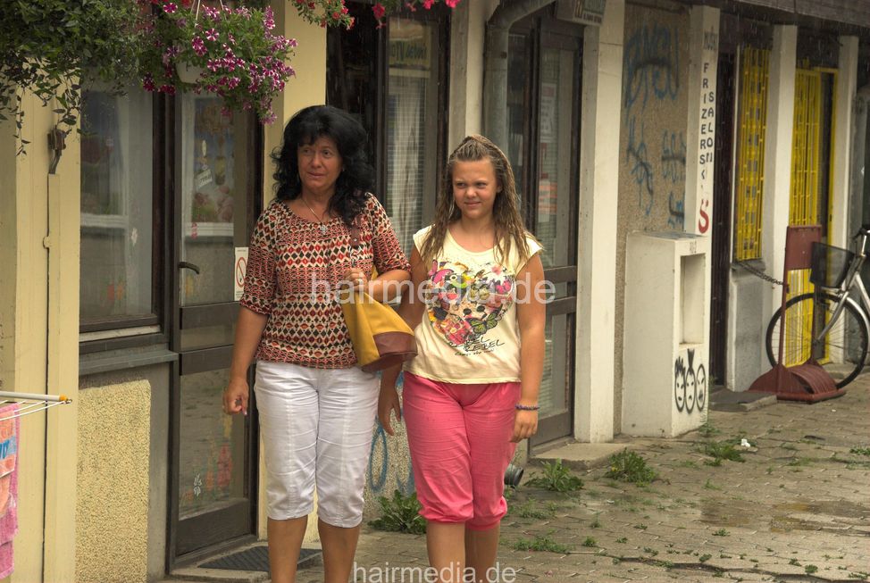 1105 young girl dry haircut trailer