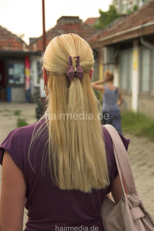 1126 1 Edith wash hair in salon backward (serbian + pampering manner)