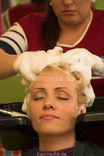 Cargar imagen en el visor de la galería, 1126 1 Edith wash hair in salon backward (serbian + pampering manner)
