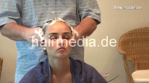 370 SamantaW 2 upright salon shampooing by barber