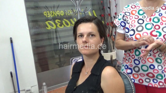 8401 SanjaM June22 1 dry cut buzzcut in barbershop by female barber JelenaB