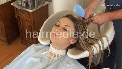 397 MajaS ASMR extrem long backward salon shampooing by barber