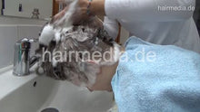 Charger l&#39;image dans la galerie, 8401 Masha 2 teen forward shampoo hairwash in barbershop by female barber JelenaB