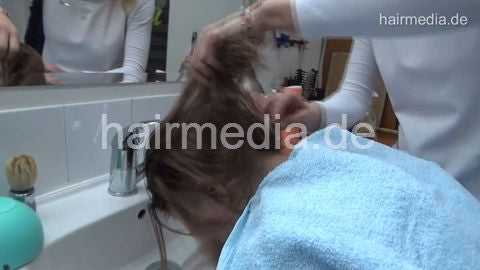 8401 Masha 2 teen forward shampoo hairwash in barbershop by female barber JelenaB