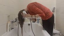 Load image into Gallery viewer, 1178 HelenaE introduction, long hair self shampooing forward
