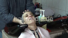 Carica l&#39;immagine nel visualizzatore di Gallery, 6207 03 Cvetatna backward salon shampooing hair ear and face by barber