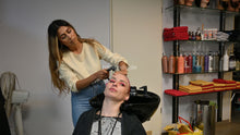 Charger l&#39;image dans la galerie, 8168 Alexa painted hair by Zoya 1 backward salon hairwash shampooing by Zoya and barber