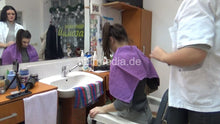 将图片加载到图库查看器，1185 Neda by tall barberette NevenaI in barbershop forward shampoo