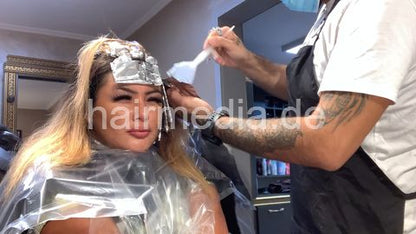 4117 Judy 0821 highlighting Part 1 bleaching by barber
