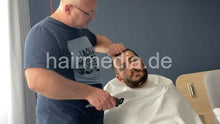 Charger l&#39;image dans la galerie, 2012 20210805 bed sheet caped headshave by hobbybarber