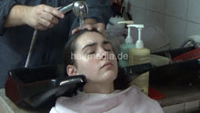 Carica l&#39;immagine nel visualizzatore di Gallery, 6207 09 VanjaD backward salon shampooing hair ear and face by barber