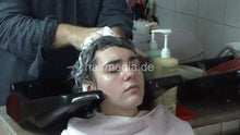 Laden Sie das Bild in den Galerie-Viewer, 6207 09 VanjaD backward salon shampooing hair ear and face by barber