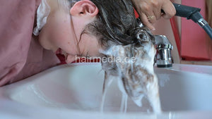 8200 Polina daughter 2 forward wash shampooing barberbowl by lazy Zoya