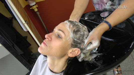8154 ValentinaST 1 backward shampoo by salon owner