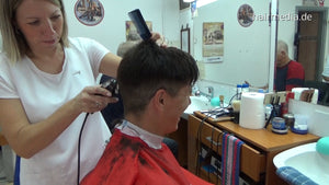 8400 Vera 2 buzz in barbershop