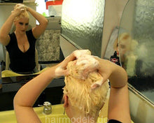 Laden Sie das Bild in den Galerie-Viewer, 992 ClaudiaBDarkwingzero self salon shampooing forward a lone in a row in salon