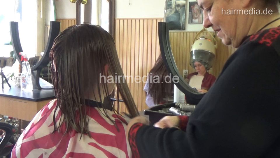 6207 young girls Masha 2 haircut undercut and wet set by mature barberette