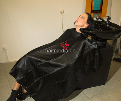 a0044 WELLA HAARSCHNEIDE FRISIER UMHANG cutting cape schwarz NEU