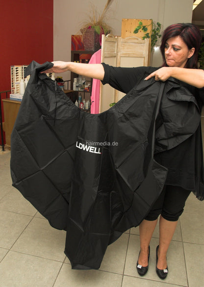 a0049 All purpose Cape Friseurumhang Haarschneideumhang Waschumhang Goldwell