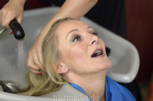 8143 Karolin backward salon shampooing by Kia