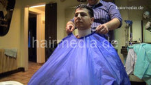 Laden Sie das Bild in den Galerie-Viewer, 297 Alain 1 forward shampoo hairwash by barber Nico