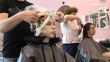 Cargar imagen en el visor de la galería, 7202 Ukrainian hairdresser in Berlin 220516 AS perm 3
