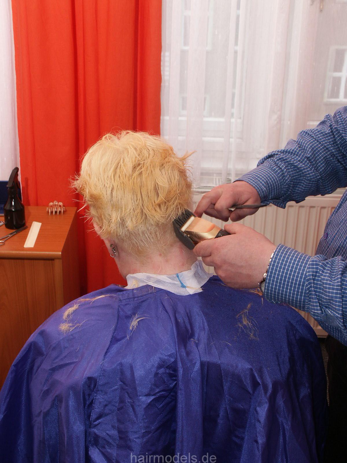 818 Cindy in hotel by hobbybarber truckdriver long to short and buzz  TRAILER