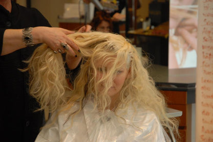 453 ClaudiaH bleaching  TRAILER and slideshow