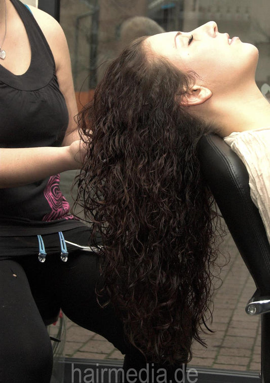 7063 Florike 4 blow fresh permed hair