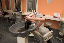 将图片加载到图库查看器，193 Jenny 2 self shampooing in salon bowl, 19 min video for download