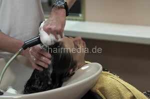 6164 Marinela 2 backward shampoo in summerdress by barber