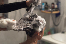 Carica l&#39;immagine nel visualizzatore di Gallery, 9105 Homeoffice - Marinela by AlisaF shampoo into dry hair technique