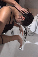 Carica l&#39;immagine nel visualizzatore di Gallery, 9105 Homeoffice - Marinela by AlisaF shampoo into dry hair technique