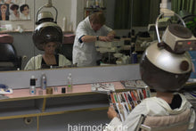 Cargar imagen en el visor de la galería, 653 Marinela vintage wet set by old barber in barbercoat vintage salon Berlin