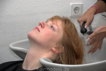 Carica l&#39;immagine nel visualizzatore di Gallery, 0003 KatrinK by Mila backward shampooing