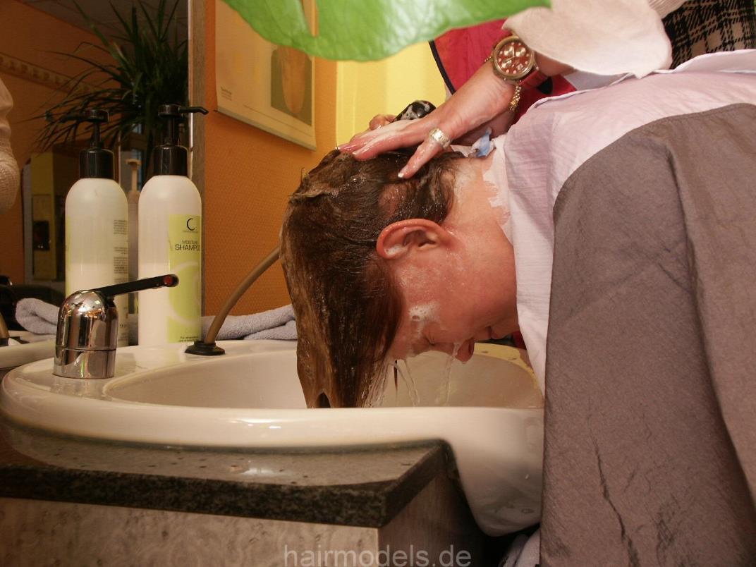887 TamaraS complete, forwardwash and bob aline haircut Pankow Salon   slideshow