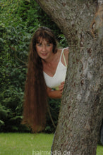 Cargar imagen en el visor de la galería, 194 Tanita 1 longhair hair show, brushing, combing, outdoor