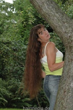 将图片加载到图库查看器，194 Tanita 1 longhair hair show, brushing, combing, outdoor