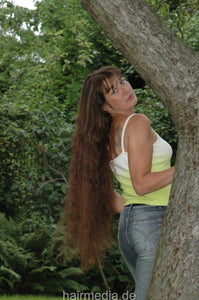 194 Tanita 1 longhair hair show, brushing, combing, outdoor