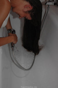 194 Tanita 2 shampooing, self, bathtub forward manner